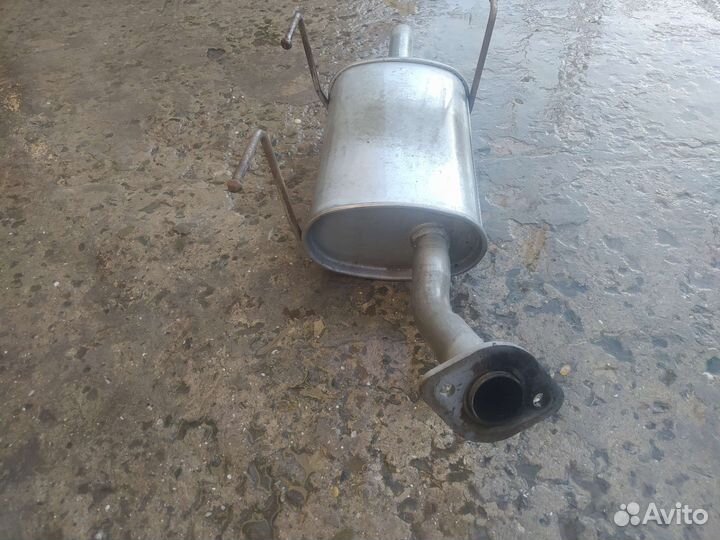 Глушитель на nissan almera n16