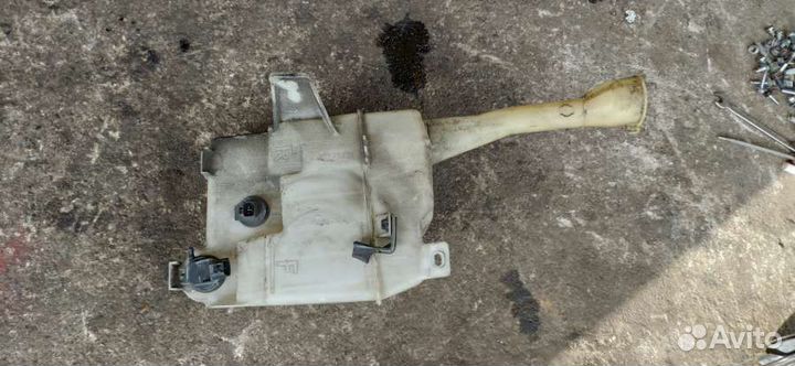 Бачок омывателя Toyota Camry XV40