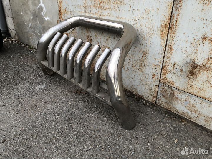 Кенгурятник на toyota sequoia