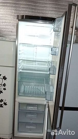 Холодильник бу AEG