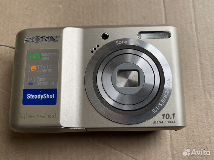 Компактный фотоаппарат