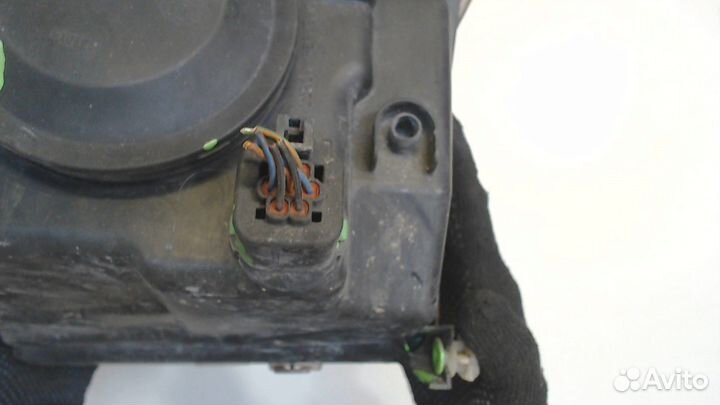 Фара (передняя) Ford Fusion, 2002