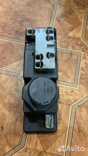 Компрессор центрального замка Mercedes C-class