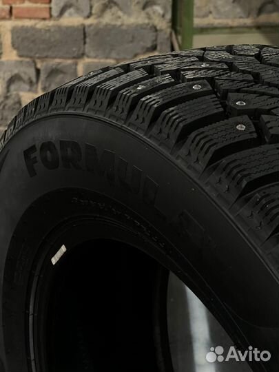 Pirelli Formula Ice 235/60 R18 107T