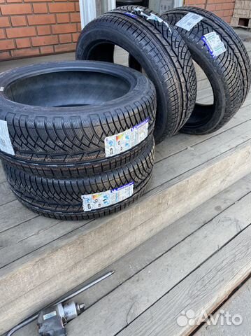 Michelin Pilot Alpin PA4 235/45 R19 99V