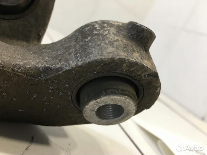 Кулак поворотный задний правый Infiniti Q50 V37