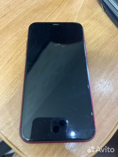 Телефон iPhone 11 64gb