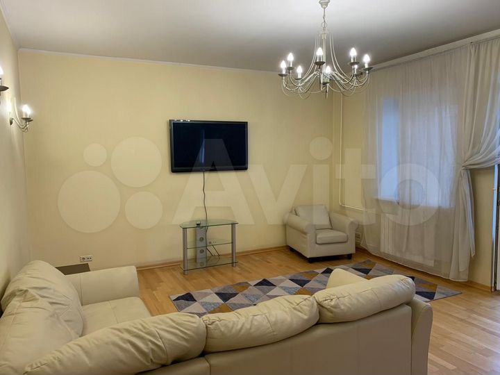 3-к. квартира, 90 м², 3/6 эт.
