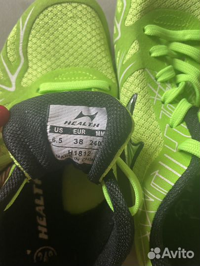 Продам шиповки для бега