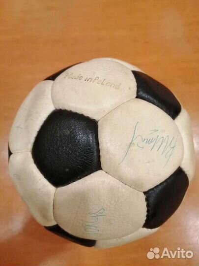 Футбольный мяч с автографом Льва Яшина