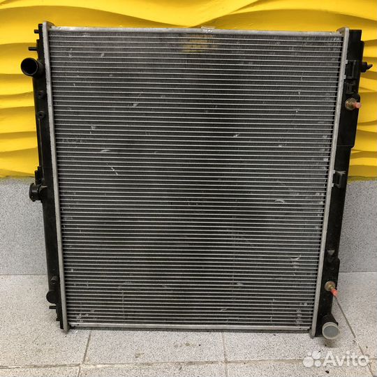Радиатор на Cadillac srx