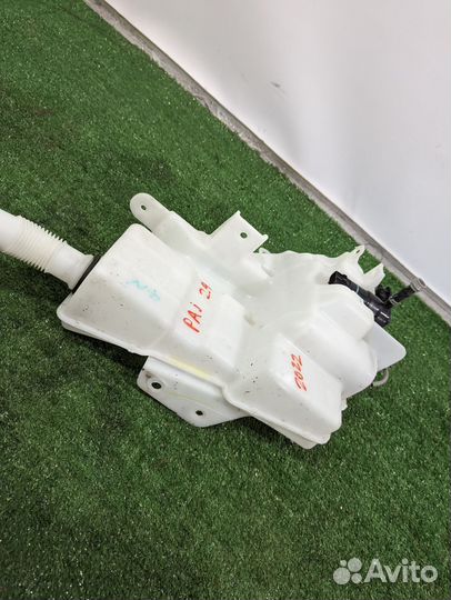 Бачок омывателя в сборе Mitsubishi Pajero Sport 3