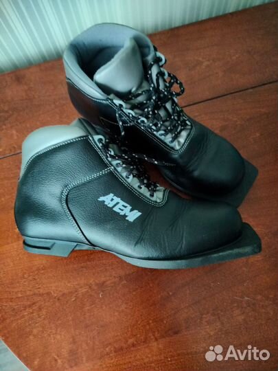 Лыжные ботинки atemi б/у