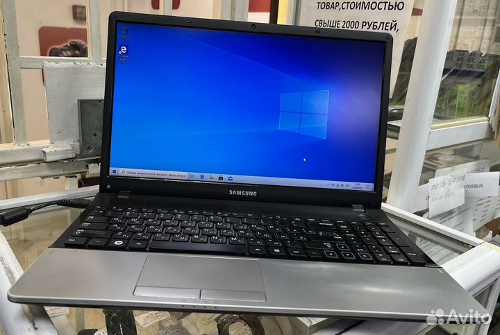 Ноутбук samsung NP300E5A