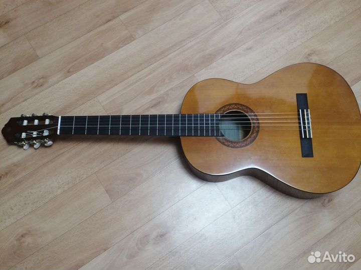 Гитара ymaha c40