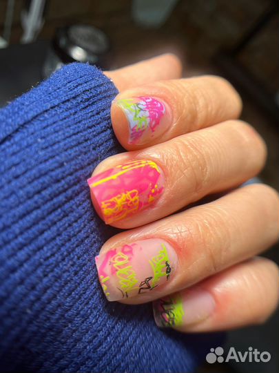 Маникюр и педикюр