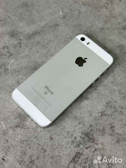 iPhone SE (32Gb)