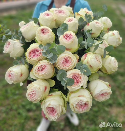 Живые цветы букеты