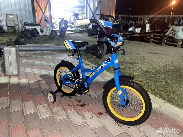 Велосипед от 3 лет с боковыми колесами