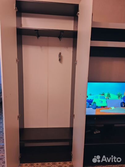 Стенка в гостиную