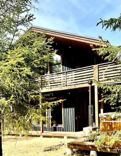 Дом 196 м² на участке 12,5 сот.