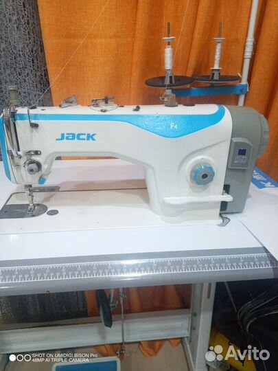 Промышленная швейная машина jack f 4