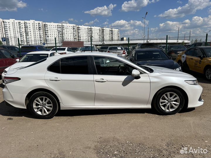 Toyota Camry 2.0 AT, 2019, 350 000 км