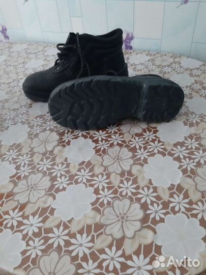 Ботинки рабочие новые