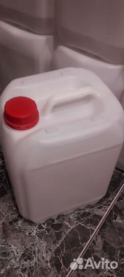 Канистры пластиковые 10 л