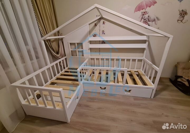 Двухъярусная кровать