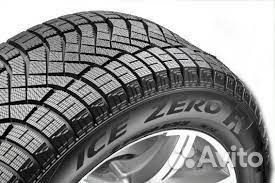 Pirelli Ice Zero FR 215/55 R17 98H