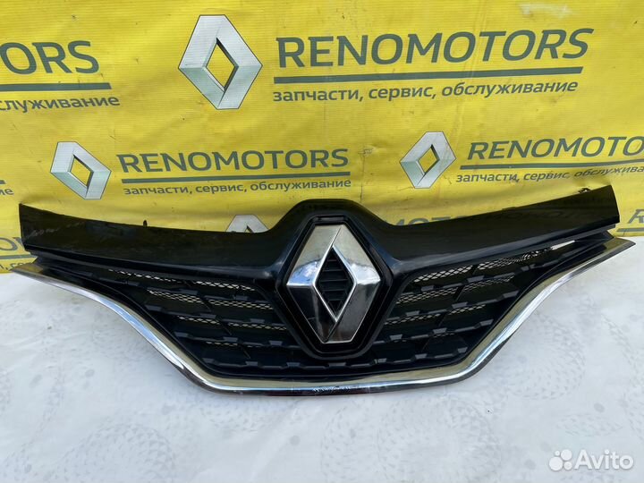 Решетка радиатора Renault Kaptur 2016