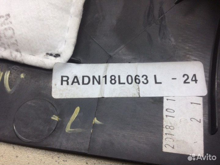 Обшивка стойки передней левой передняя левая