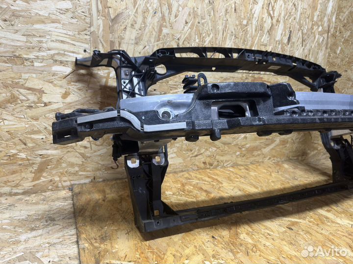 Панель передняя телевизор Audi A4 B9 2018 в сборе