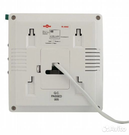 Видеодомофон с вызывной панелью белый