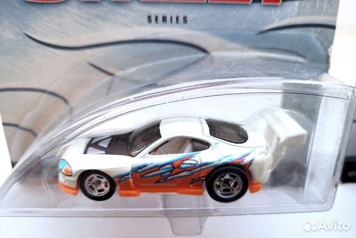 100 Hot Wheels Super Street Super Tsunami