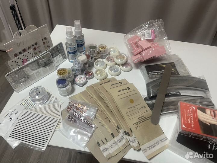 Материалы для маникюра, гель-лаки