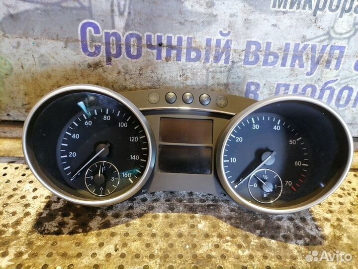 Щиток приборов Mercedes-Benz ML350 (W164)