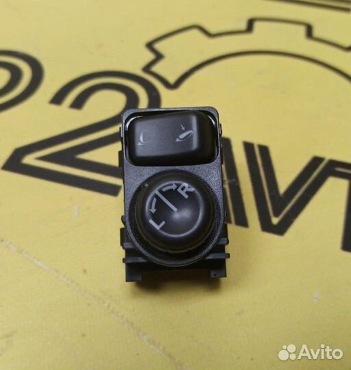 Блок управления зеркалами Nissan Dualis J10 MR20DE