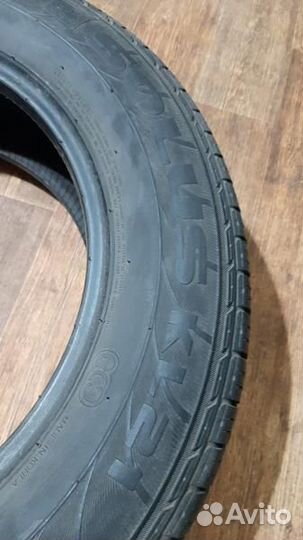 Kumho Solus KL21 215/65 R16