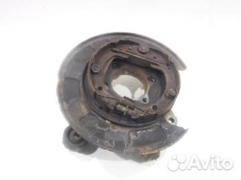 Кулак задний правый Сузуки