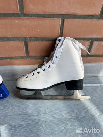 Коньки фигурные женские