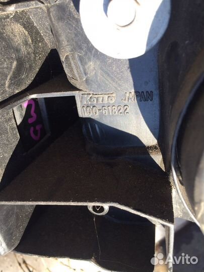 Фара левая mazda capella 100-61822