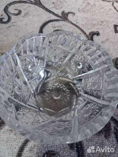 Салатник хрустальный с ободком маленький, с ладонь