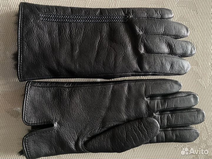 Перчатки кожаные новые на кролике