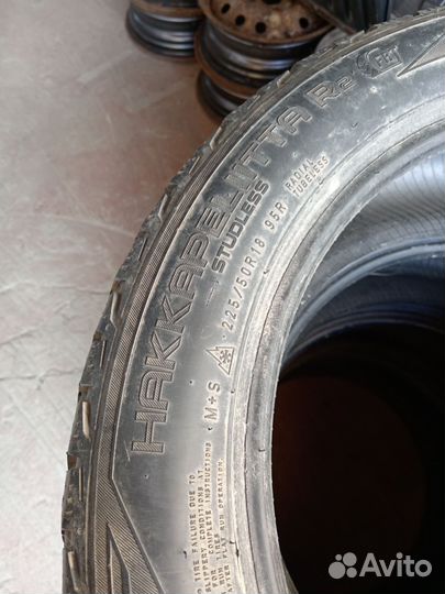 Nokian Tyres Hakkapeliitta R2 225/50 R18