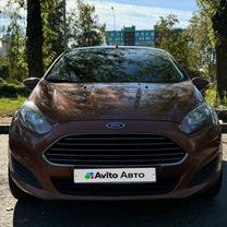 Ford Fiesta 1.6 MT, 2015, 98 573 км, с пробегом, цена 950 000 руб.