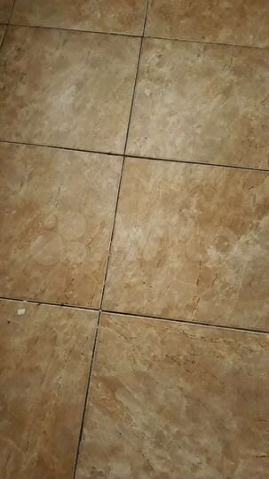 2-к. квартира, 42 м², 1/5 эт.