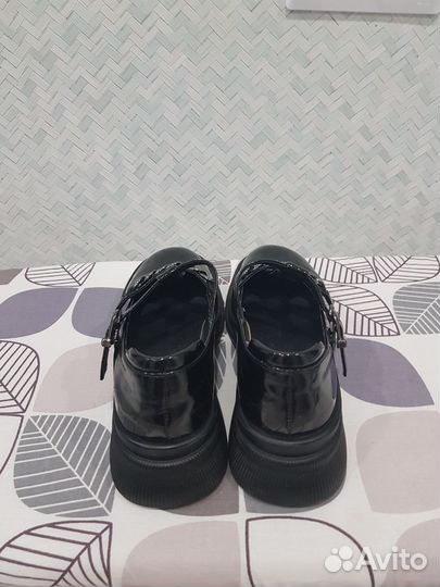 Туфли для девочки 37 р-р, стелька 24 см