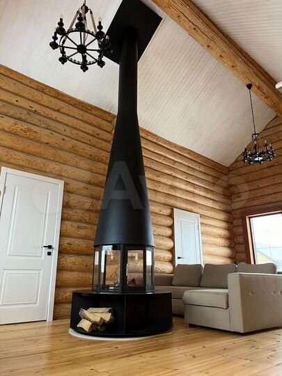 Дом 180 м² на участке 6 сот.